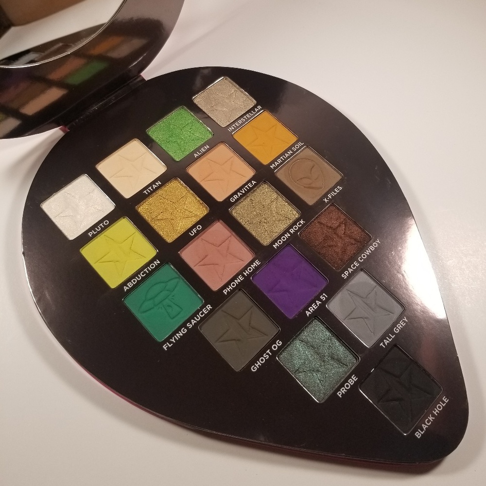 **SOLD**Jeffree Star Alien Palette - Picture 3 of 5